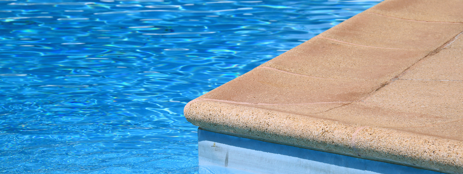 Comment poser des margelles de piscine correctement ?